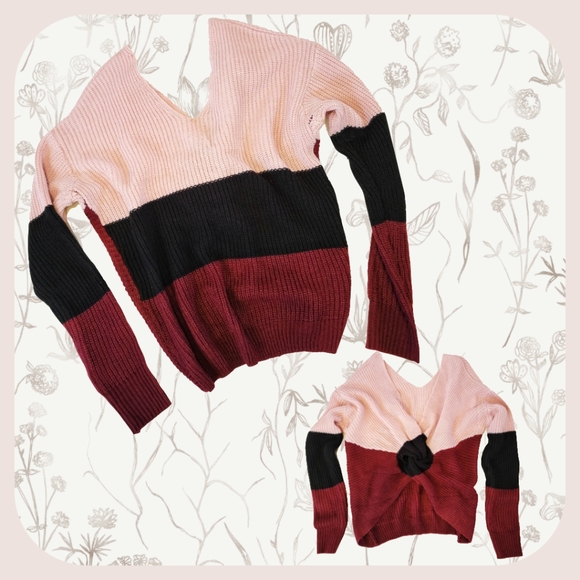 Just Polly Sweaters - 🕊️30% off 3!! Color Block Sweater with Twisted Back size Small